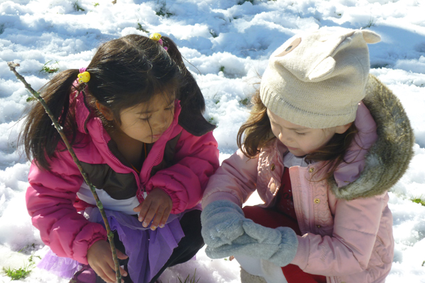 children at play snow